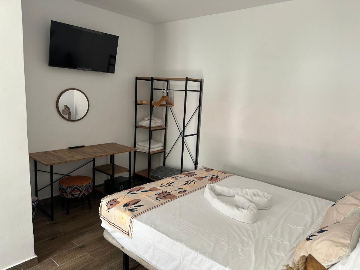 מזנואו Vilador Beach Hotel מראה חיצוני תמונה