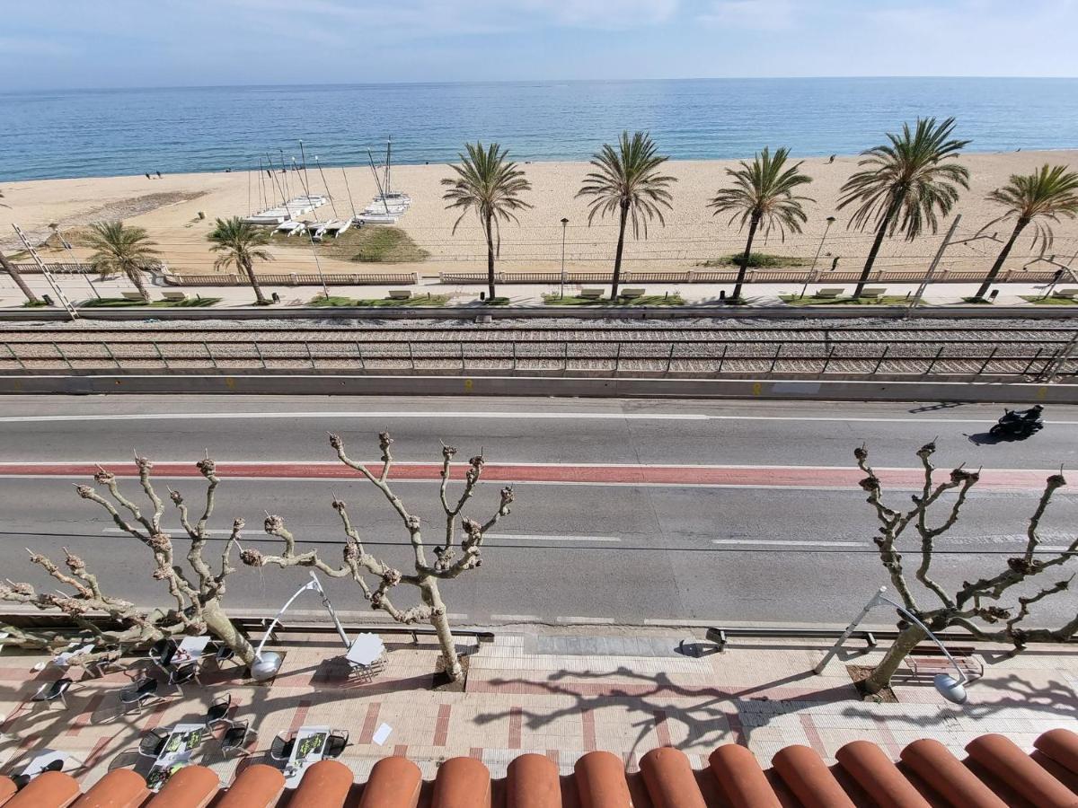מזנואו Vilador Beach Hotel מראה חיצוני תמונה