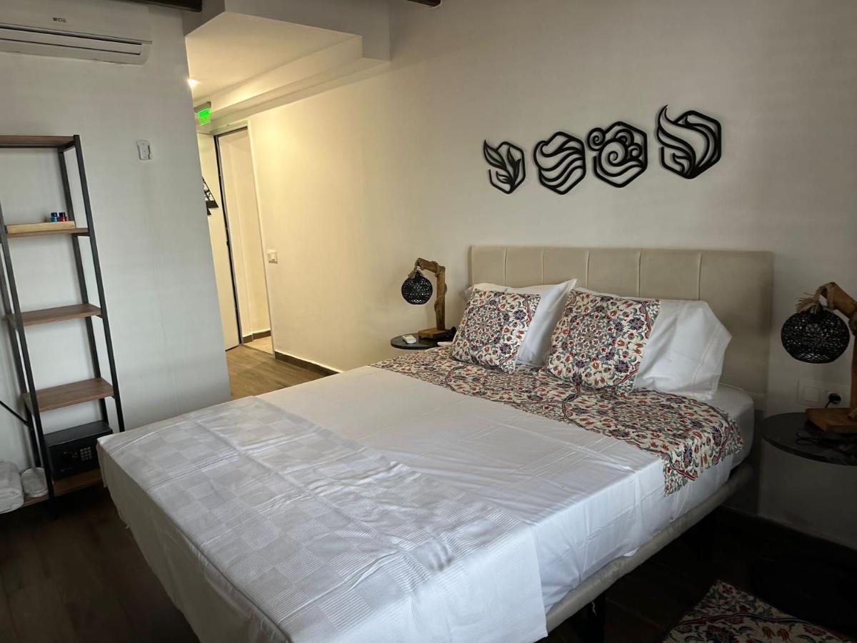 מזנואו Vilador Beach Hotel מראה חיצוני תמונה