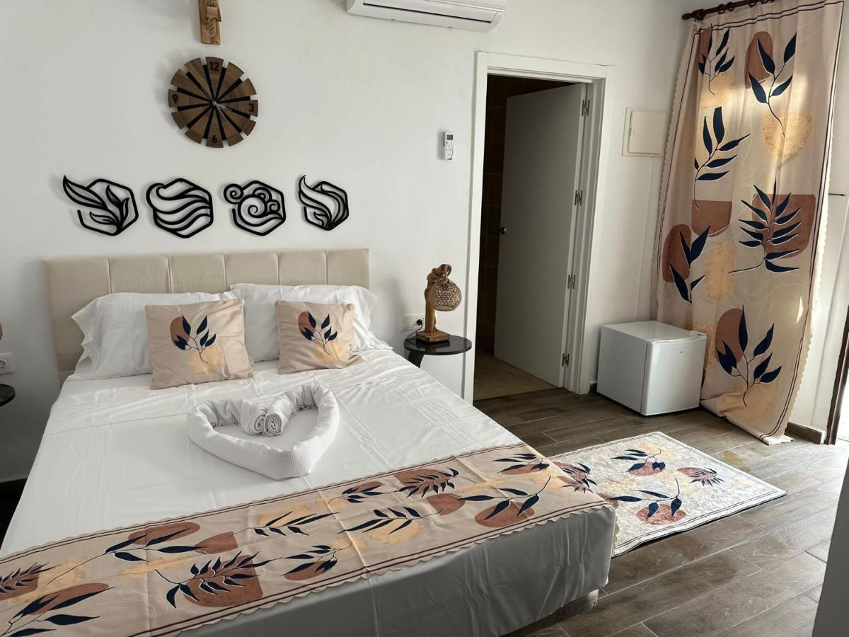מזנואו Vilador Beach Hotel מראה חיצוני תמונה
